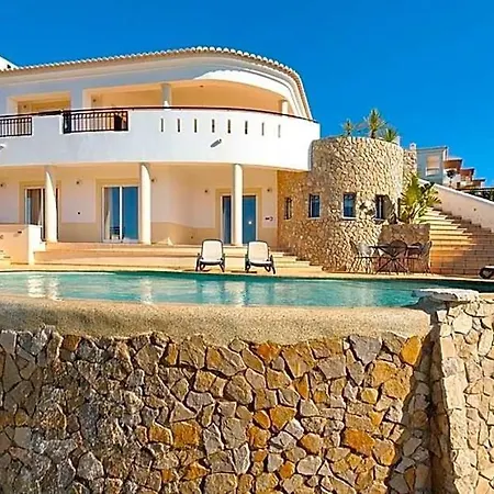 Villa Sleeps 10 Pool Air Con Wifi Lagos