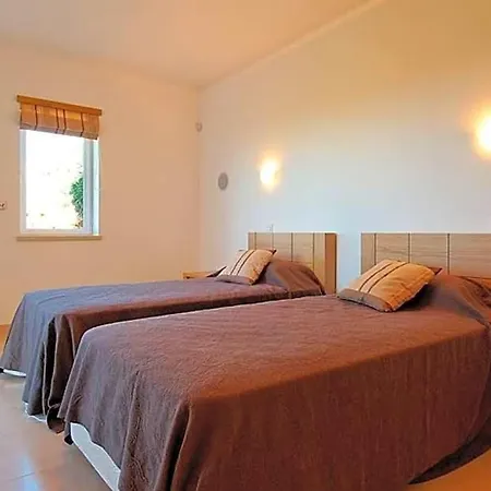 Sleeps 10 Pool Air Con Wifi Villa