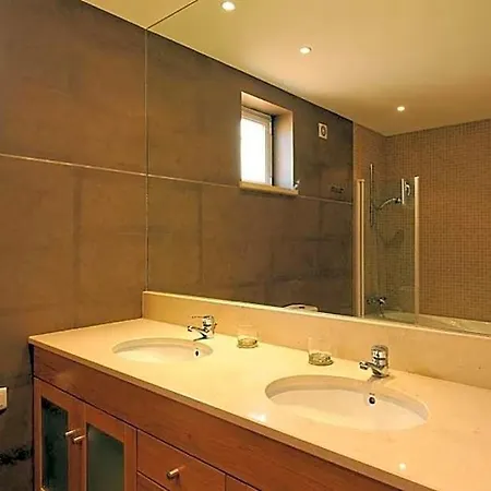 Sleeps 10 Pool Air Con Wifi Villa